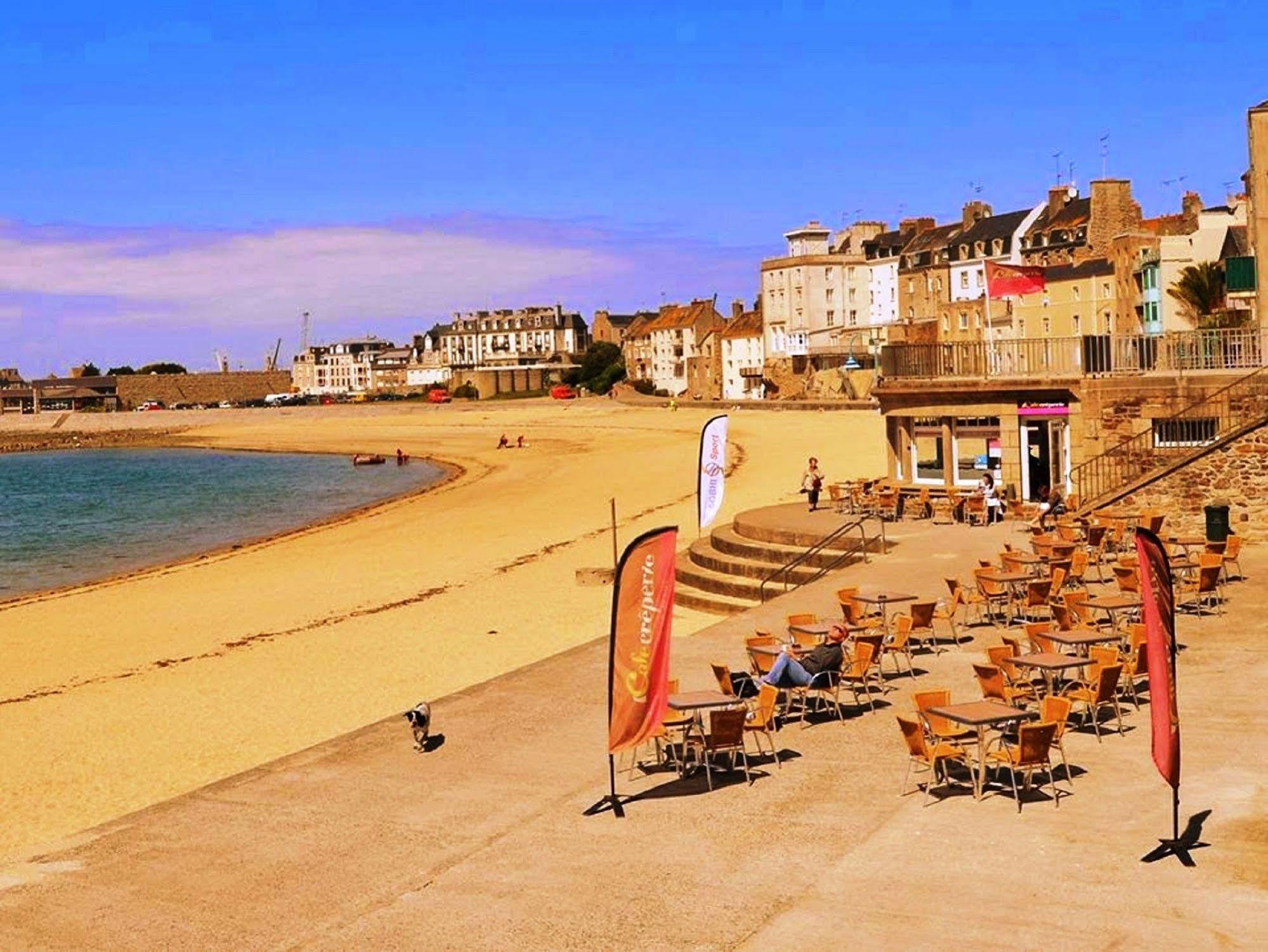 Appartement Saint Malo Vue Sur Mer Et Sur Intra Muros, Ferry, Plage Et Commerces A 50 M Eksteriør bilde