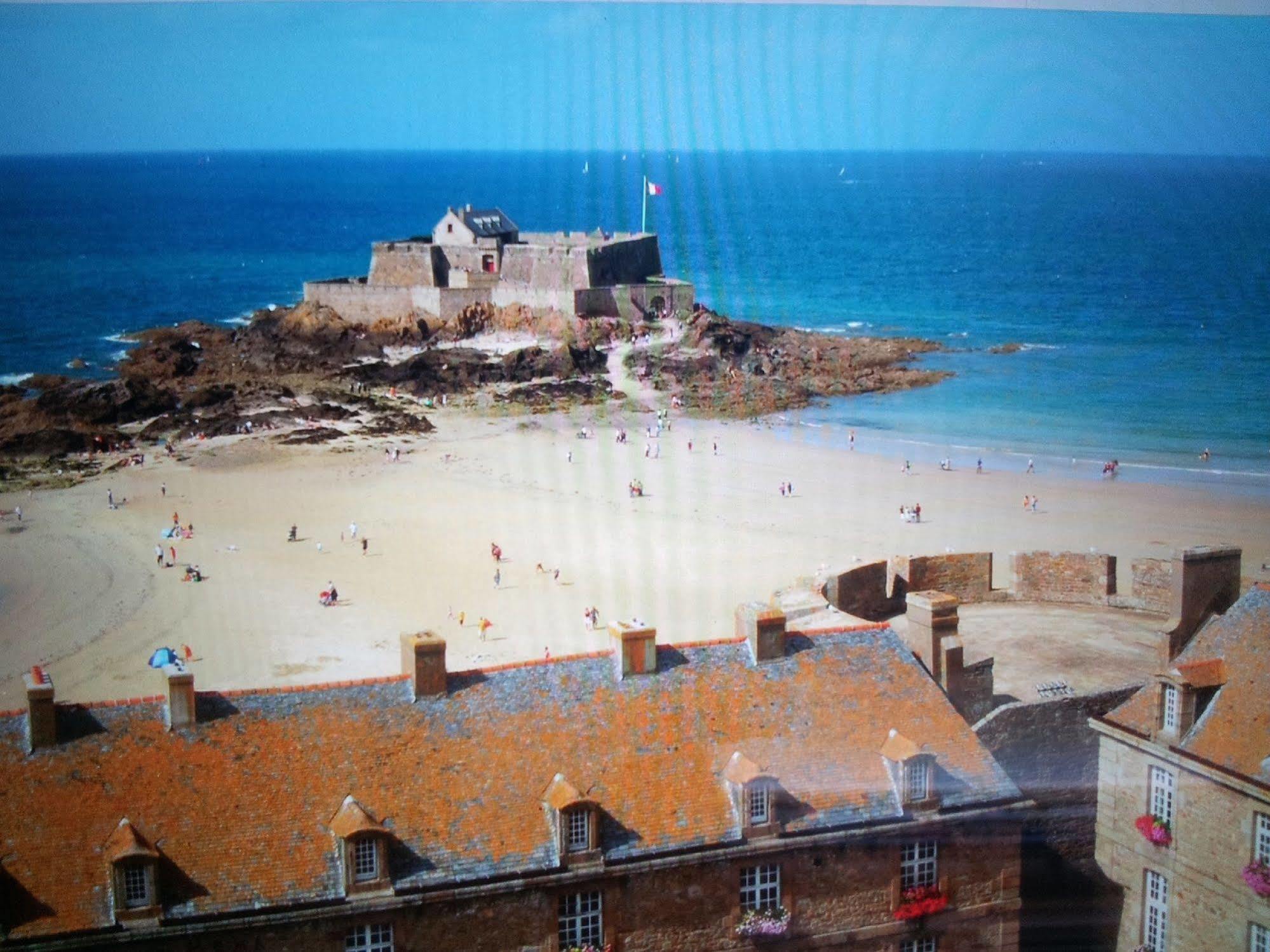 Appartement Saint Malo Vue Sur Mer Et Sur Intra Muros, Ferry, Plage Et Commerces A 50 M Eksteriør bilde